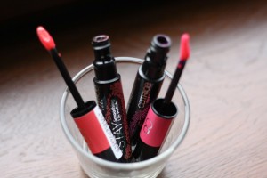 Catrice – Made To Stay Smoothing Lip Polish